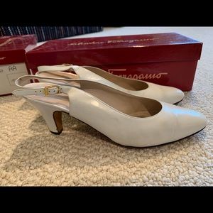Ferragamo Salvatore Cream Pumps